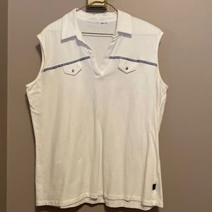 Collared sleeveless top